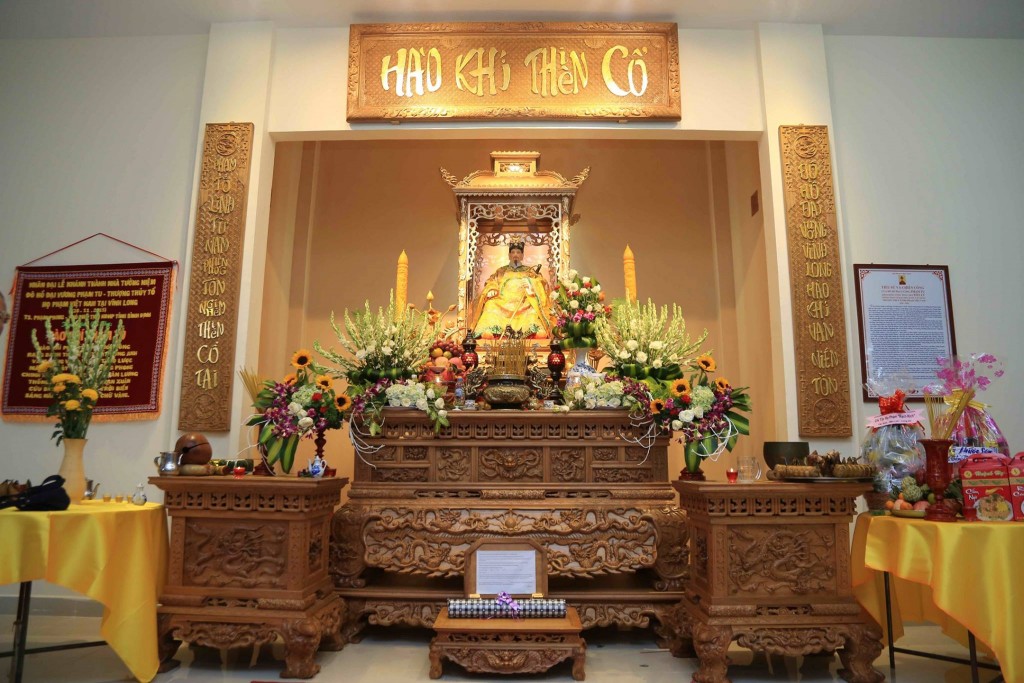 Gian thờ Thượng Thủy Tổ Phạm Tu tại Phạm Tổ Linh Từ Tam Bình - Vĩnh Long