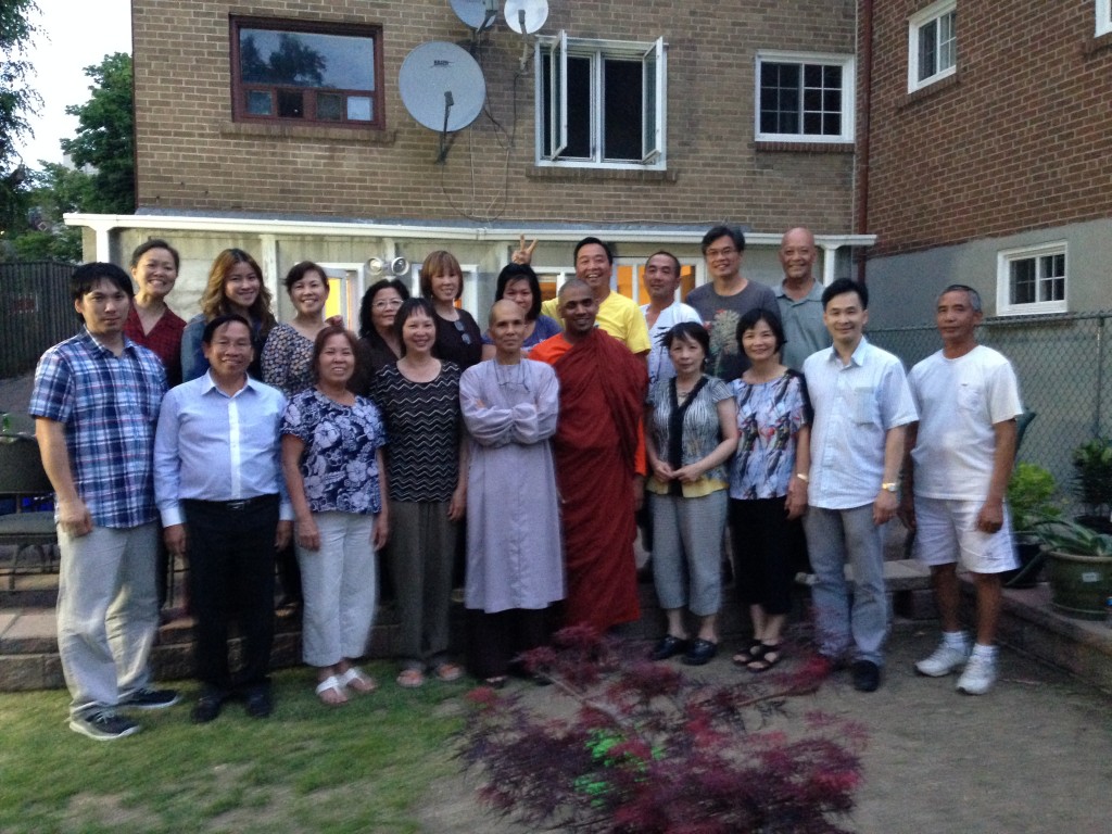Hình tập thể giao lưu mở rộng của Hội Đồng Họ Phạm hải ngoại tại Toronto, Canada ngày 13/07/2014